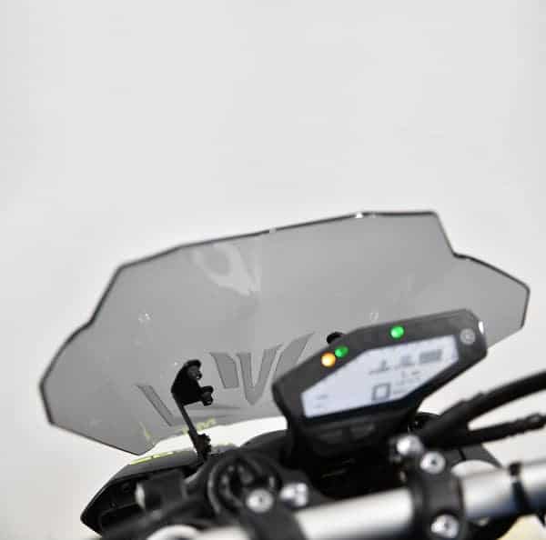 YAMAHA MT-09 900 Isotta plexi štít 4 MM /320MM x 335MM/ Farba - dymová – Obrázok 2