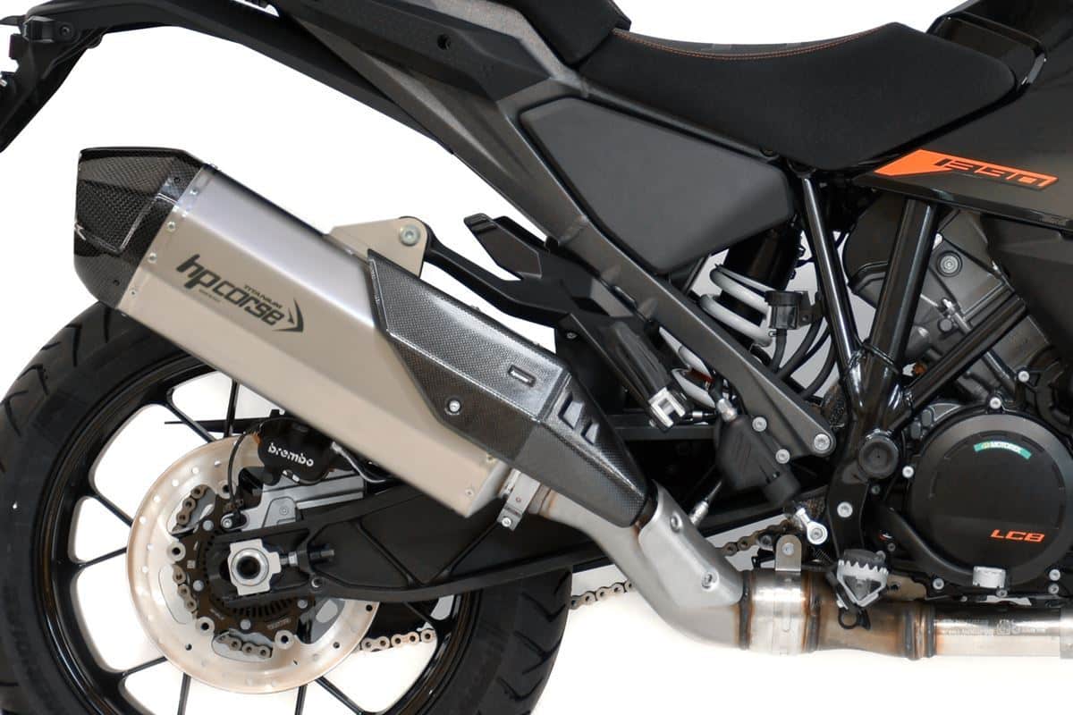 KTM 1390 SUPER ADVENTURE VÝFUK HPCORSE SPS CARBON RR TITANIUM / BLACK TITANIUM – Obrázok 8