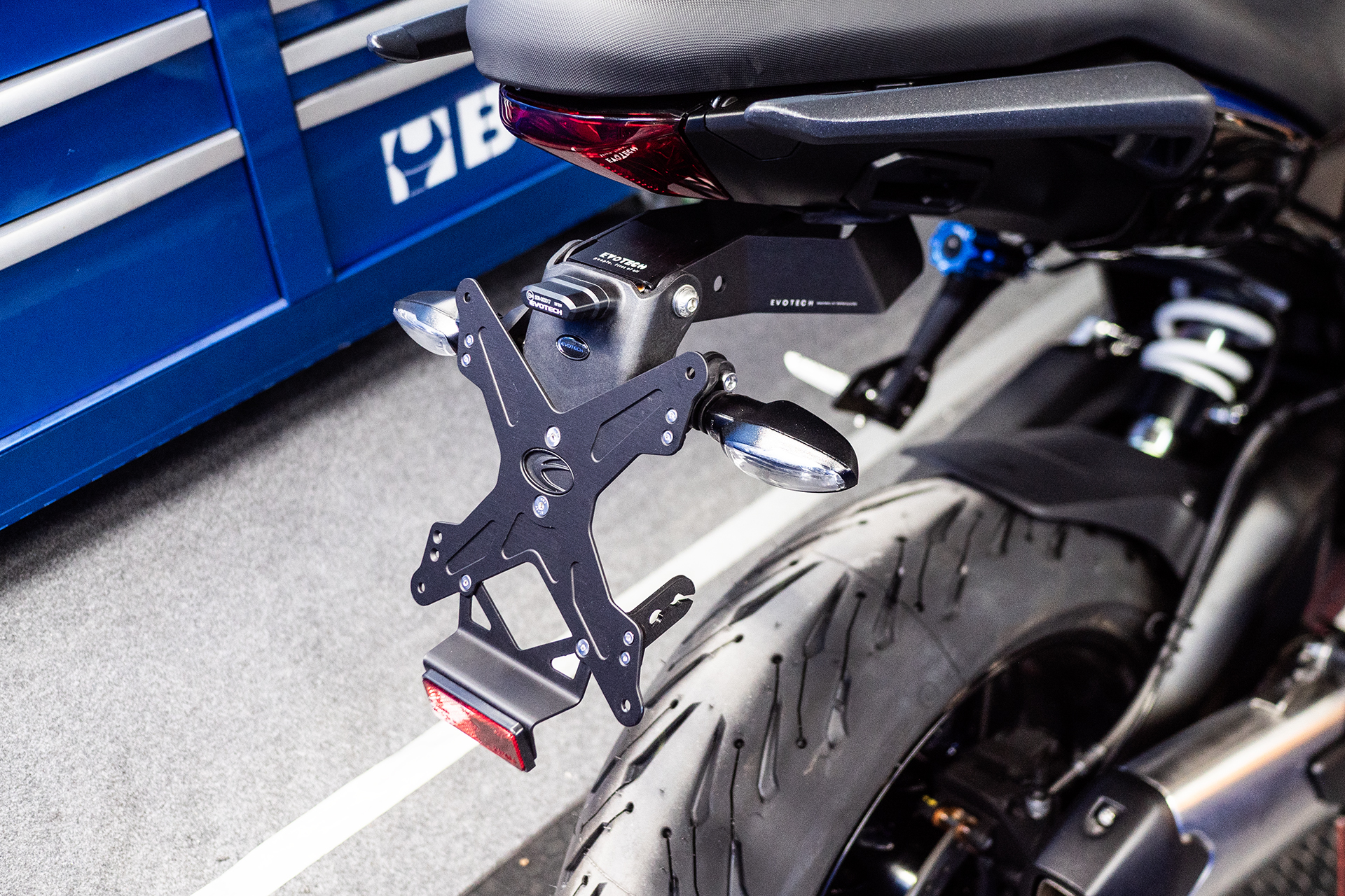 TRIUMPH TIGER SPORT 800 Evotech držiak ŠPZ – Obrázok 2