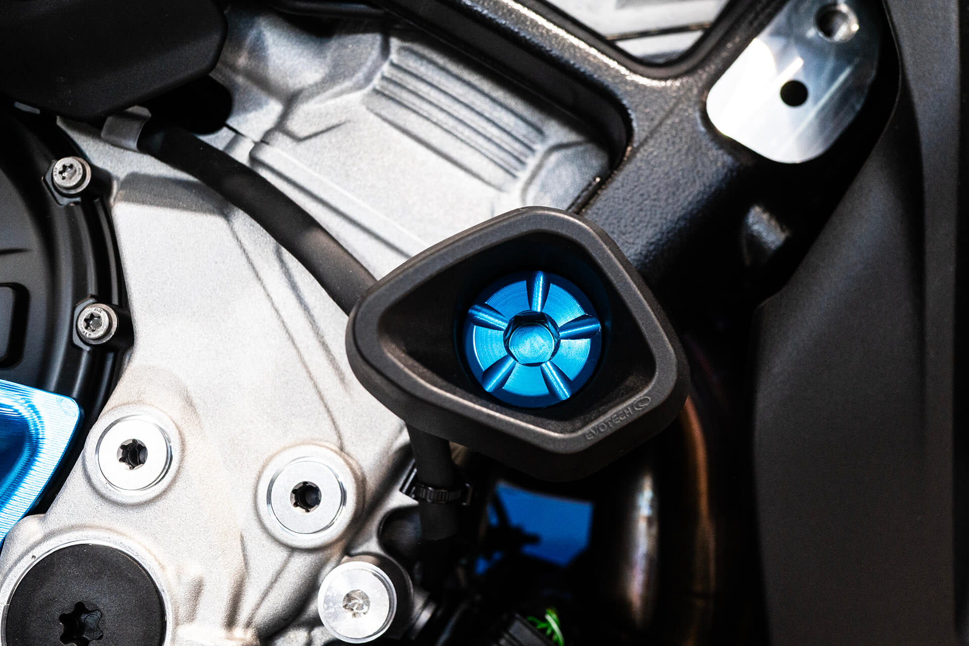 BMW S 1000 XR Evotech padacie protektory – Obrázok 2