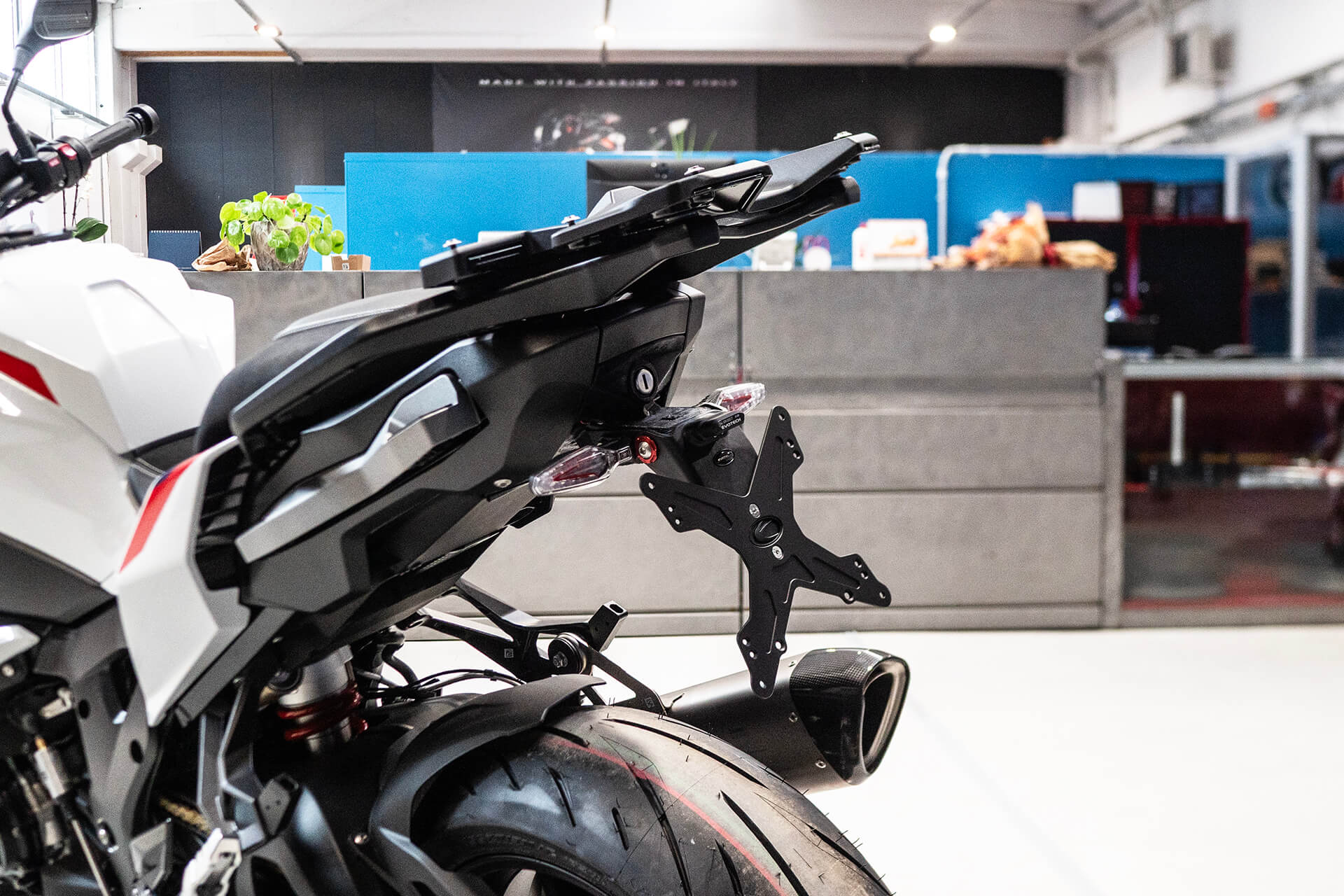 BMW S 1000 XR Evotech držiak ŠPZ