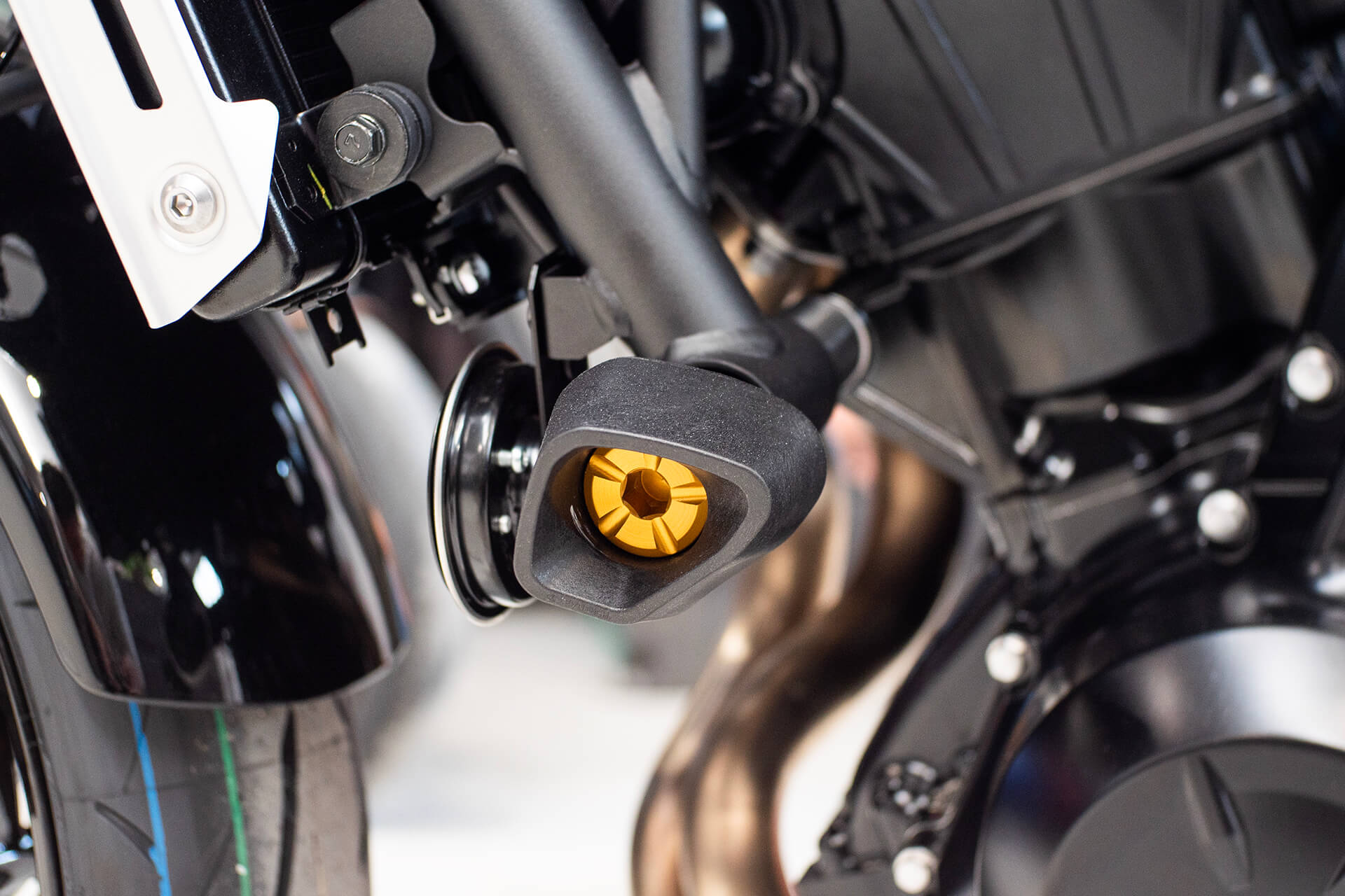 KAWASAKI Z 650 S Evotech padacie protektory – Obrázok 2