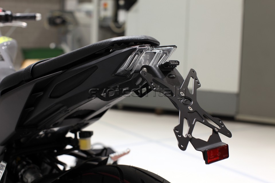 YAMAHA MT-09 Evotech držiak ŠPZ – Obrázok 3
