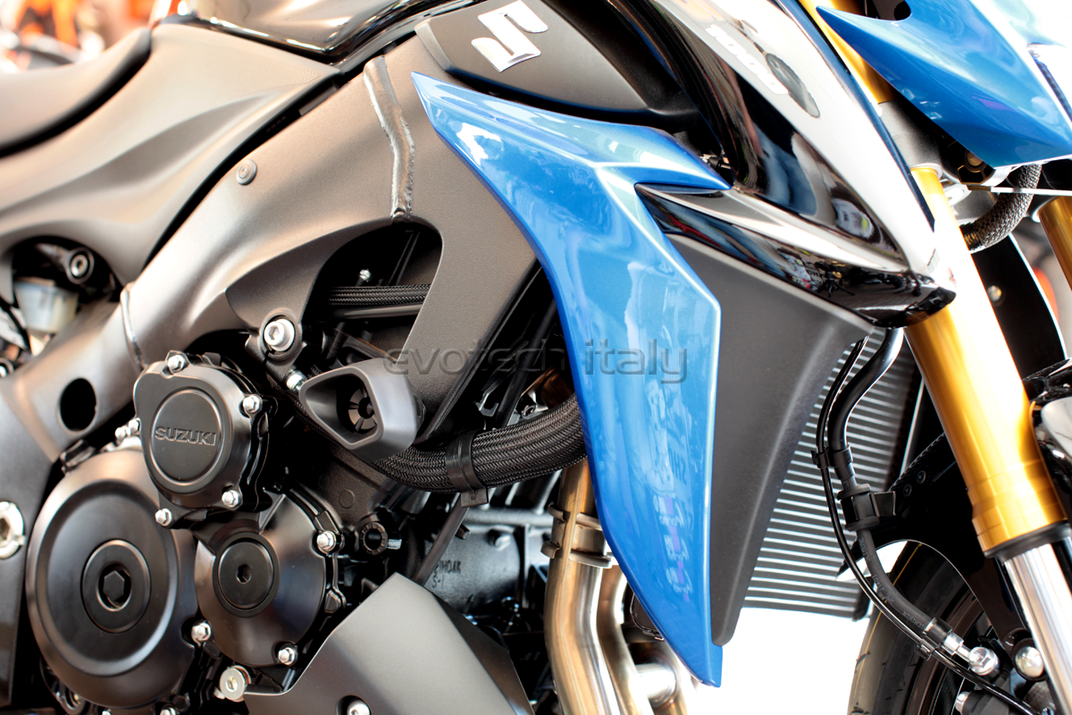 SUZUKI GSX-S1000 Evotech padacie protektory – Obrázok 7