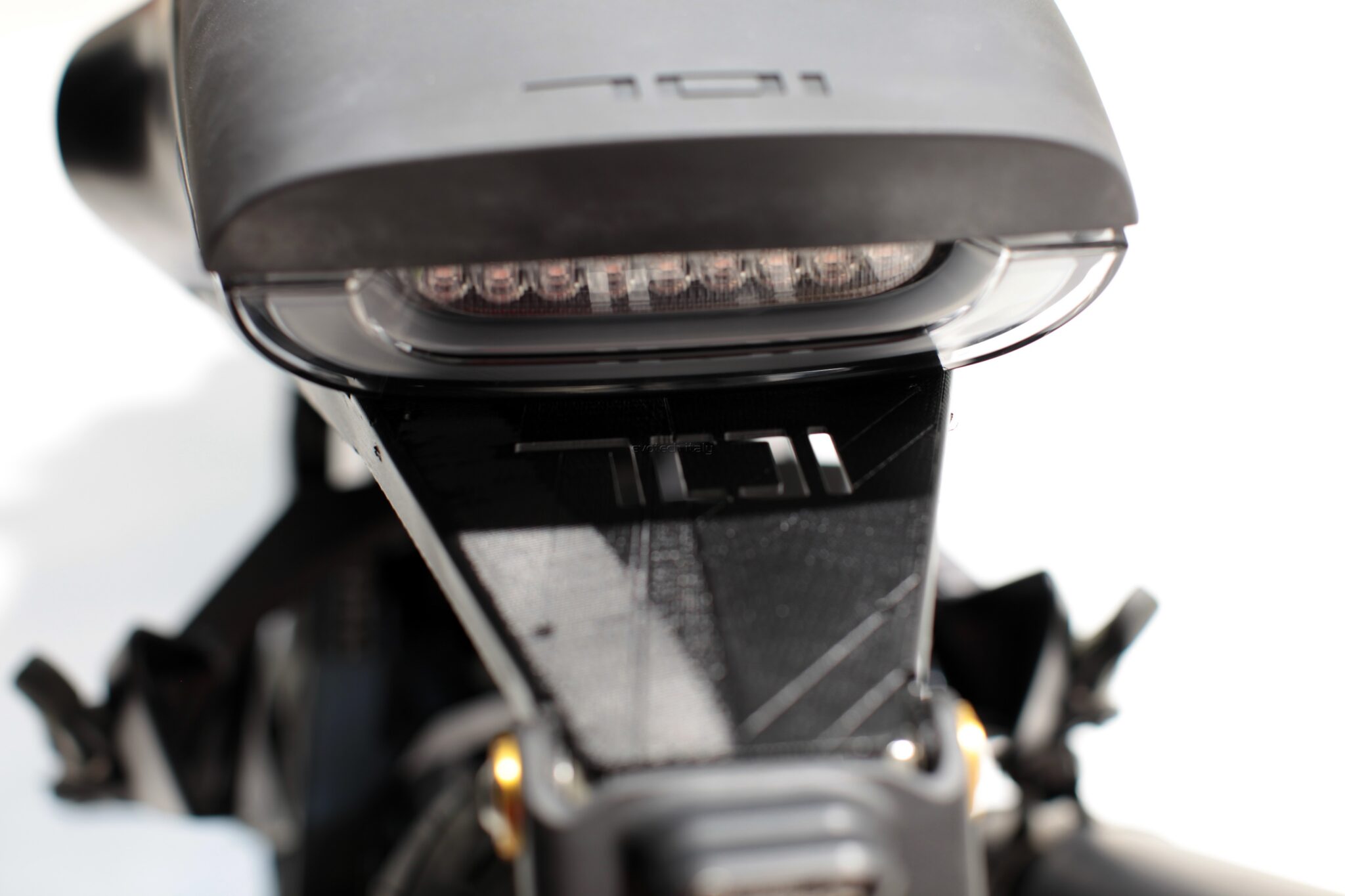 HUSQVARNA VITPILEN 701 Evotech držiak ŠPZ – Obrázok 3
