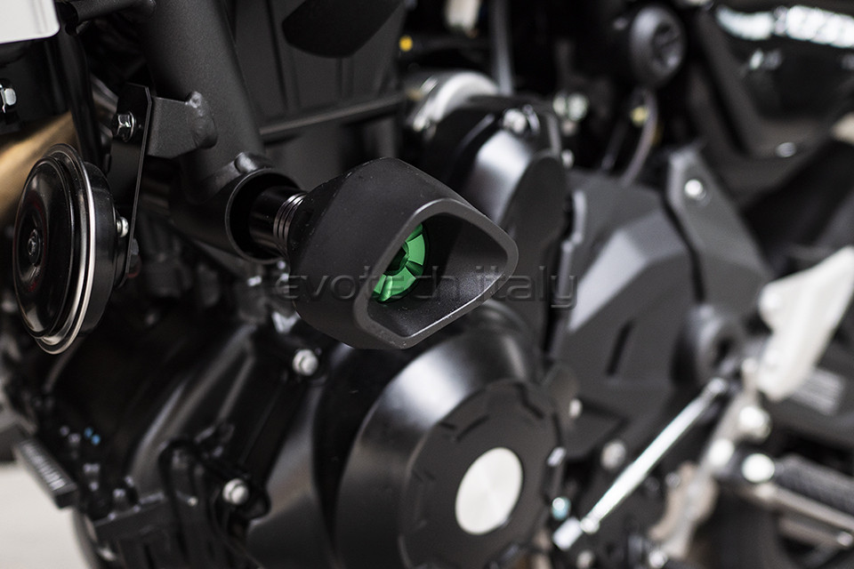 KAWASAKI Z 650 RS Evotech padacie protektory – Obrázok 2
